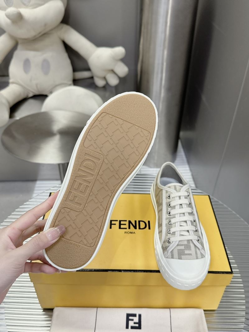 Fendi Low Shoes